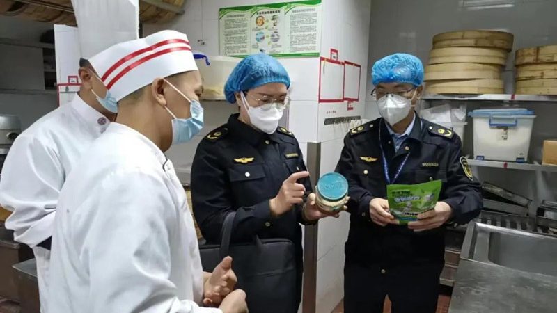 揭秘休闲零食厂家定制流程，打造专属美味